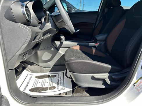 Used 2023 Nissan Kicks SR FWD image 14
