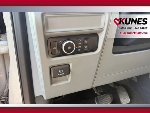 Used 2024 Ford F150 XLT AWD/4WD image 19