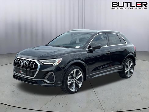 Used 2021 Audi Q3 2.0T Premium Plus w/ Premium Plus Package AWD/4WD image 1
