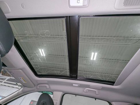 Used 2025 Acura MDX SH-AWD w/ Technology Package image 15