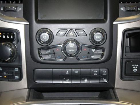 Used 2016 RAM 1500 Big Horn image 21