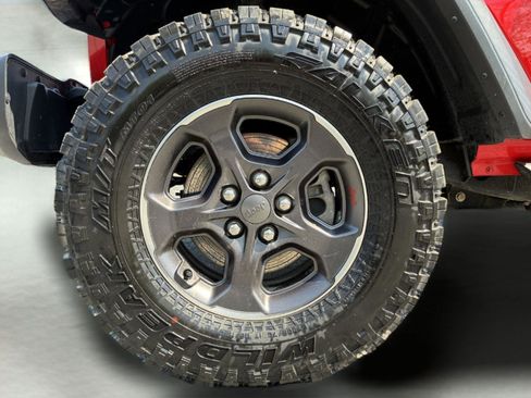 Used 2023 Jeep Gladiator Rubicon w/ LED Lighting Group AWD/4WD image 31