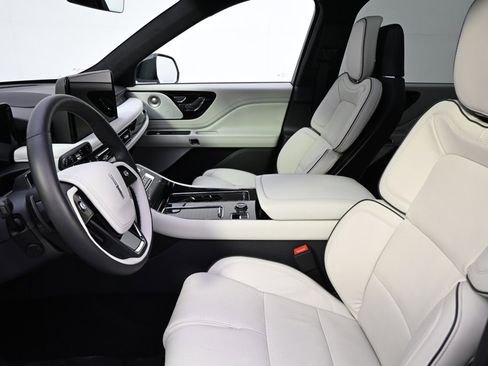 New 2026 Lincoln Aviator Black Label w/ Black Label Special Edition image 13