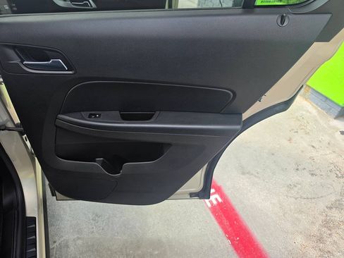 Used 2013 Chevrolet Equinox LT AWD/4WD image 21