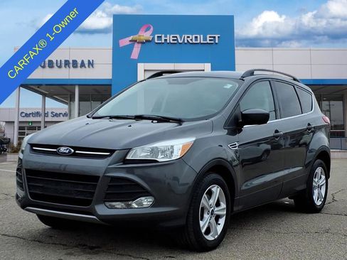 Used 2016 Ford Escape SE w/ Equipment Group 201A image 1