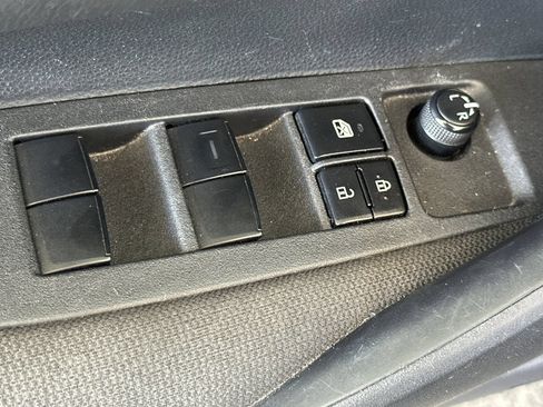 Used 2024 Toyota Corolla LE FWD image 12