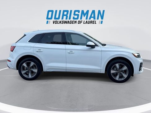 Used 2023 Audi Q5 2.0T Premium w/ Convenience Package AWD/4WD image 9