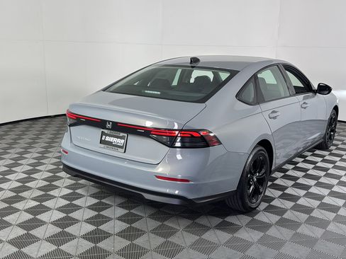 New 2025 Honda Accord SE image 4