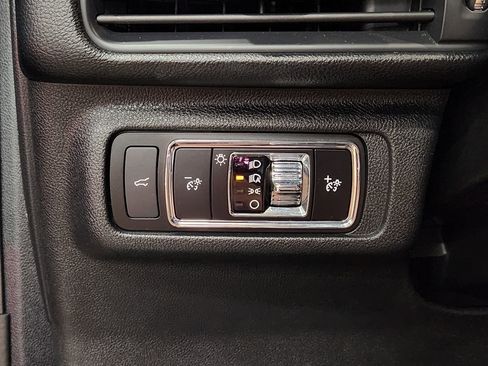 Used 2023 Lincoln Corsair Reserve image 39