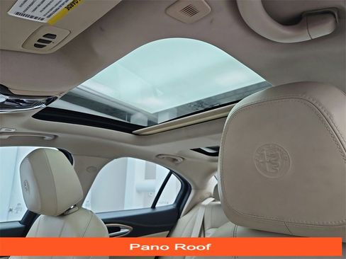 Used 2018 Alfa Romeo Giulia Ti w/ Quick Order Package 22X Lusso image 13