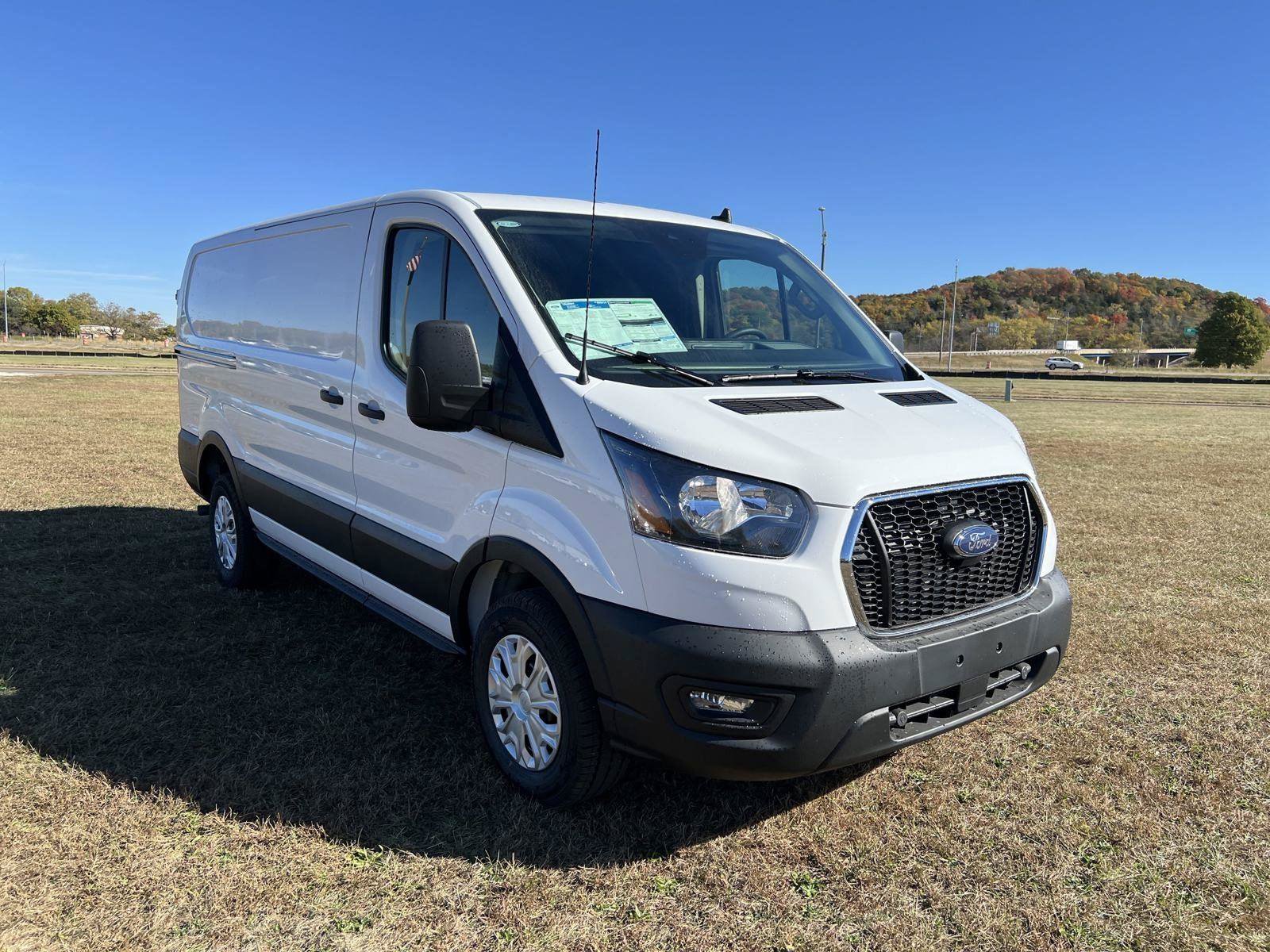 Used 2024 Ford Transit 350 Low Roof w/ Exterior Upgrade Package RWD image 4