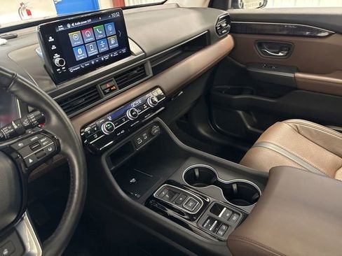 Certified 2023 Honda Pilot Elite image 26