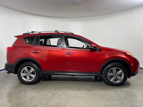 Used 2015 Toyota RAV4 XLE FWD image 2
