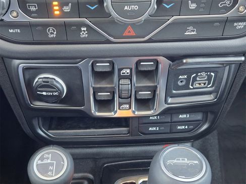 New 2026 Jeep Gladiator Sport image 19