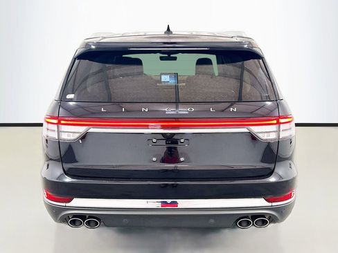 Used 2023 Lincoln Aviator Reserve w/ Elements Package Plus RWD image 5