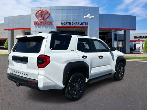 Used 2026 Toyota 4Runner SR5 AWD/4WD image 8