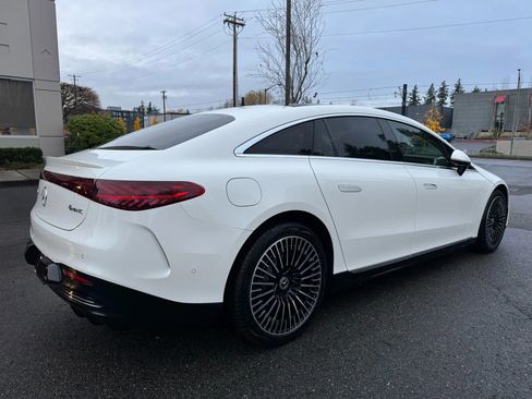 Used 2022 Mercedes-Benz EQS 580 4MATIC Sedan w/ AMG Line Interior image 11