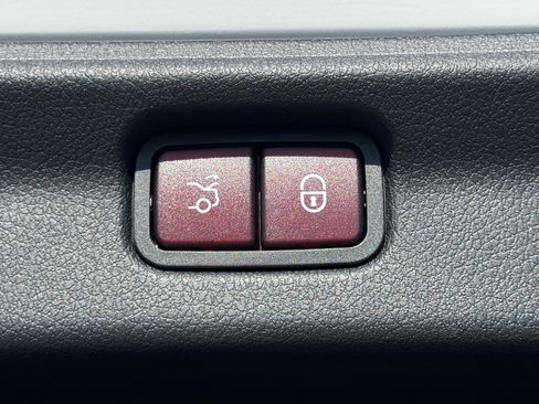 New 2026 Mercedes-Benz EQE 320+ Sedan image 13