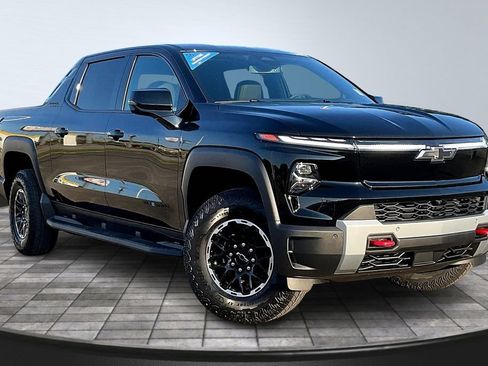 New 2026 Chevrolet Silverado EV Trail Boss w/ Plus Package AWD/4WD image 2