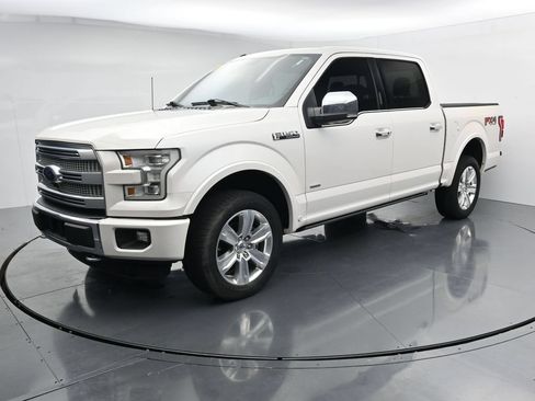 Used 2016 Ford F150 Platinum w/ Equipment Group 701A Luxury AWD/4WD image 4