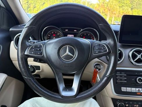 Used 2018 Mercedes-Benz GLA 250 image 13