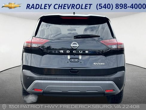 Used 2023 Nissan Rogue SV image 19