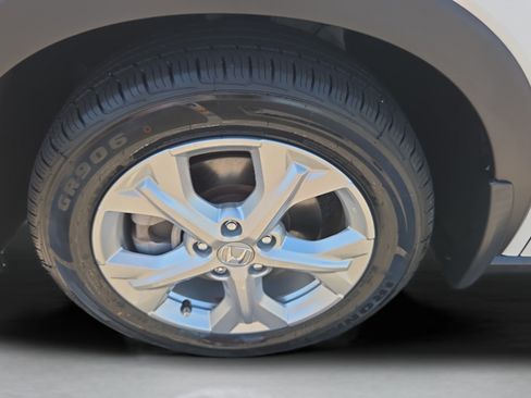 Certified 2024 Honda HR-V LX image 28