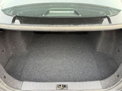 Used 2025 Nissan Versa SV image 31