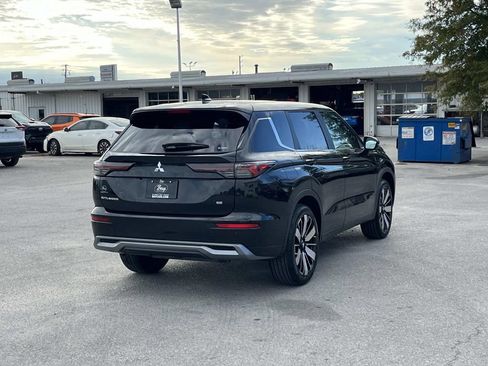 New 2026 Mitsubishi Outlander SE image 5