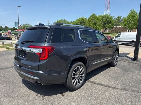 Used 2022 GMC Acadia Denali w/ Denali Ultimate Package AWD/4WD image 5