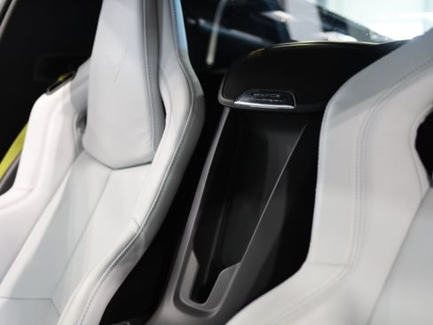 Used 2022 Chevrolet Corvette Stingray Coupe w/ Z51 Performance Package RWD image 36