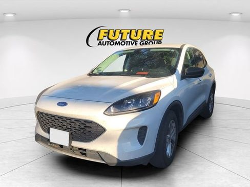 Used 2022 Ford Escape SE AWD/4WD image 3