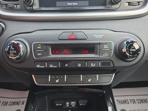Used 2019 Kia Sorento SX FWD image 33