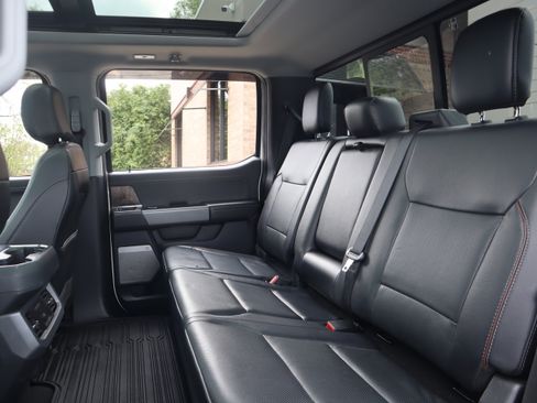 Used 2024 Ford F350 Lariat w/ Lariat Ultimate Package image 35