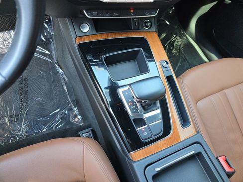Certified 2021 Audi Q5 e Premium AWD/4WD image 31