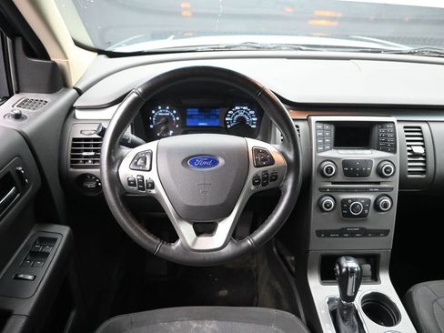 Used 2016 Ford Flex SE image 16