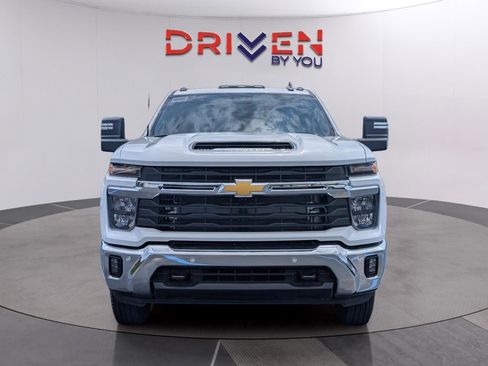 New 2026 Chevrolet Silverado 3500 LT w/ All Star Edition AWD/4WD image 8