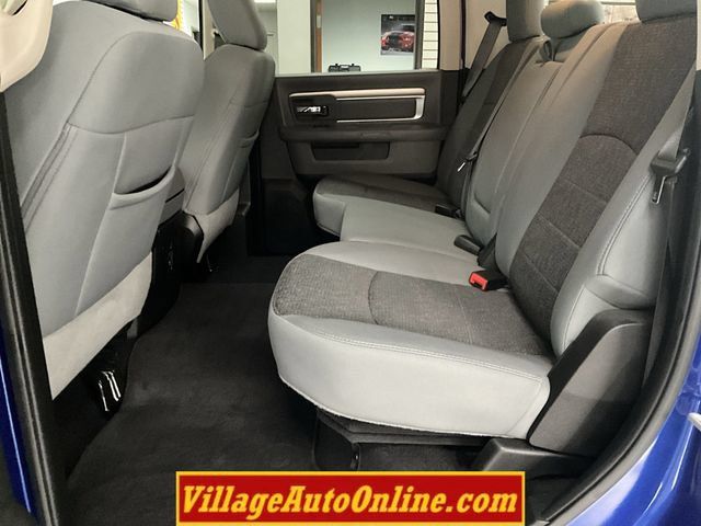 Used 2019 RAM 1500 Classic SLT w/ Luxury Group AWD/4WD image 27