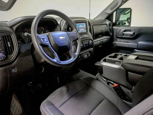 Used 2022 Chevrolet Silverado 2500 Custom w/ Custom Value Package AWD/4WD image 19
