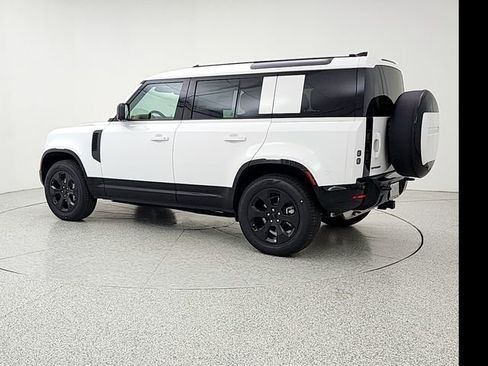 New 2026 Land Rover Defender 110 X-Dynamic SE AWD/4WD image 7