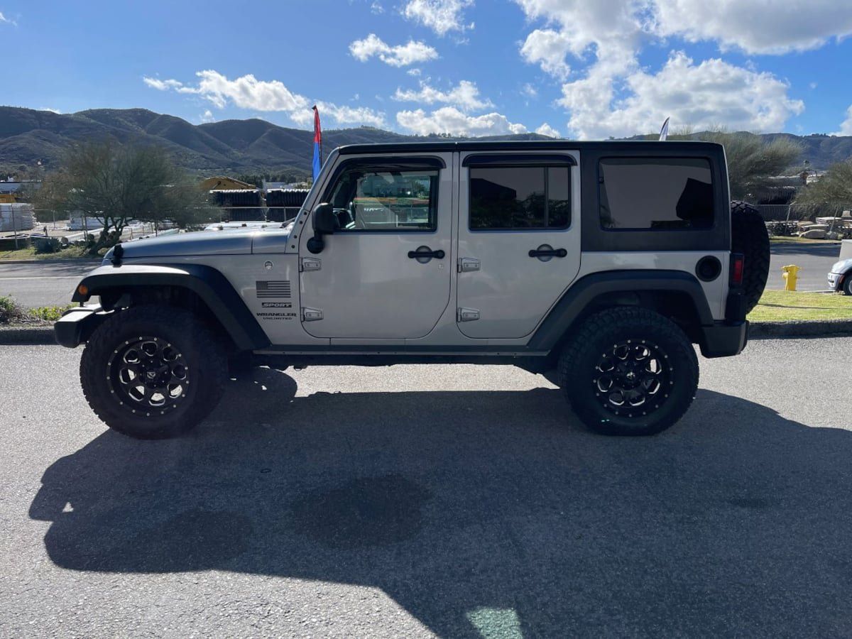 Used 2016 Jeep Wrangler Unlimited Sport w/ Quick Order Package 24S AWD/4WD image 8