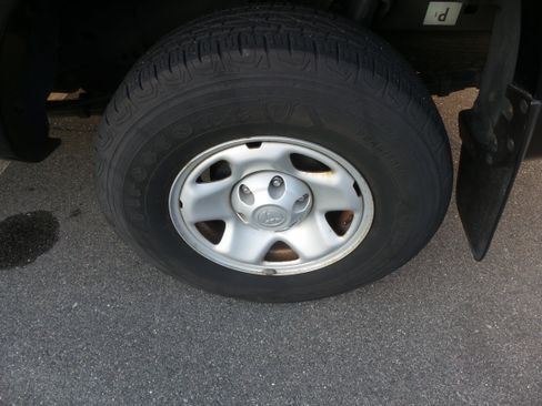 Used 2013 Toyota Tacoma PreRunner w/ SR5 Pkg RWD image 50