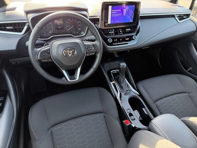 Certified 2025 Toyota Corolla SE w/ SE Package FWD image 33