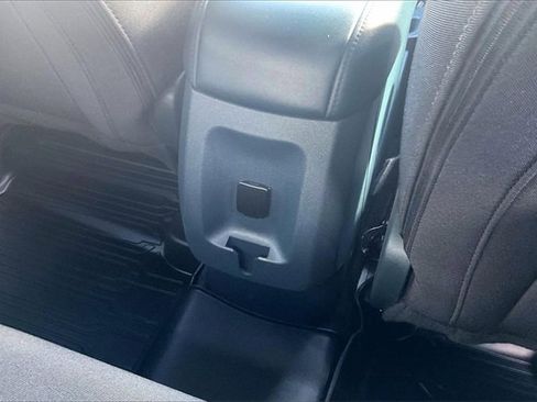 Certified 2024 Ford Maverick XL image 33