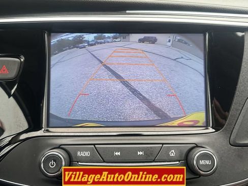 Used 2017 Buick Envision Essence AWD/4WD image 23