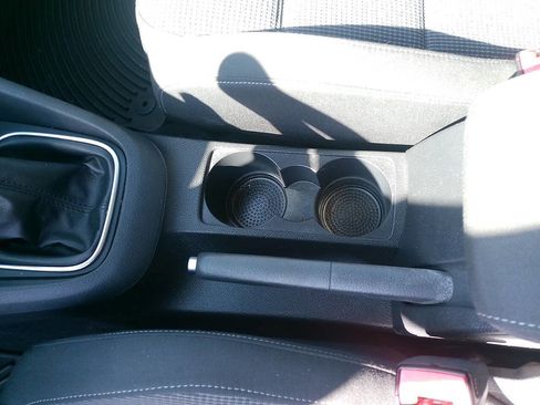 Used 2013 Volkswagen Golf 2-Door image 30