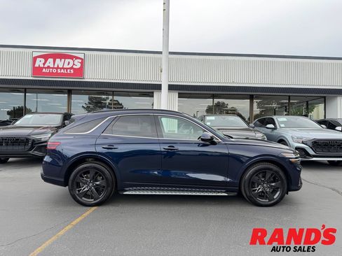 Used 2025 Genesis GV70 3.5T Sport AWD/4WD image 1