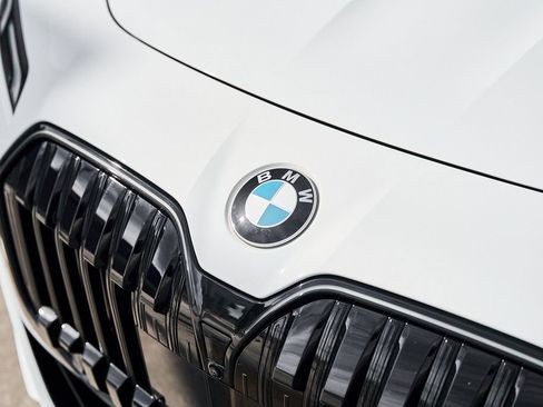 Used 2025 BMW 760i xDrive w/ Premium Package AWD/4WD image 7
