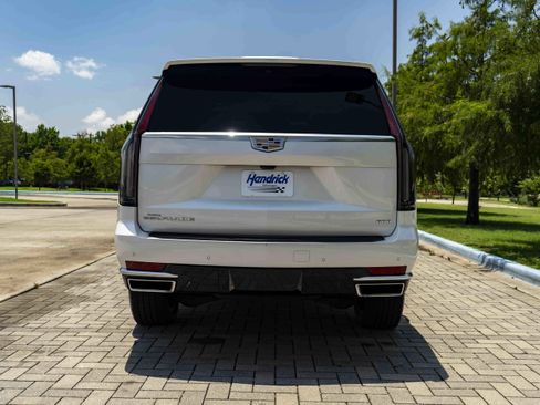 Used 2024 Cadillac Escalade Premium Luxury Platinum w/ LPO, Floor Liner Package AWD/4WD image 8