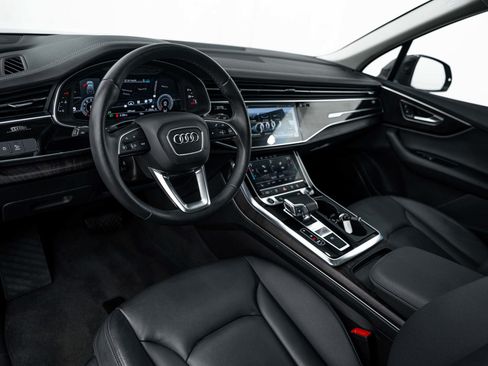 Certified 2023 Audi Q7 3.0T Premium w/ Convenience Package AWD/4WD image 9